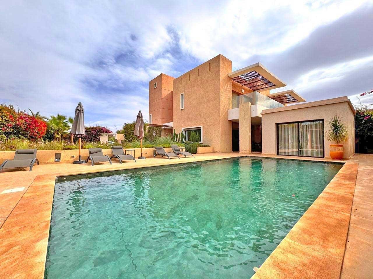 4-bedroom villas with heated pool in Marrakech